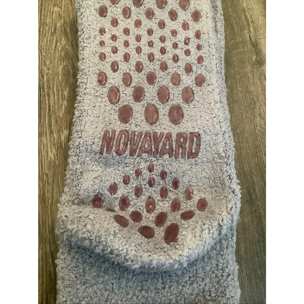 NOVAYARD Medium Grey 2 Pair Non Slip Fuzzy Socks Slipper Grip Crew Socks E29-3